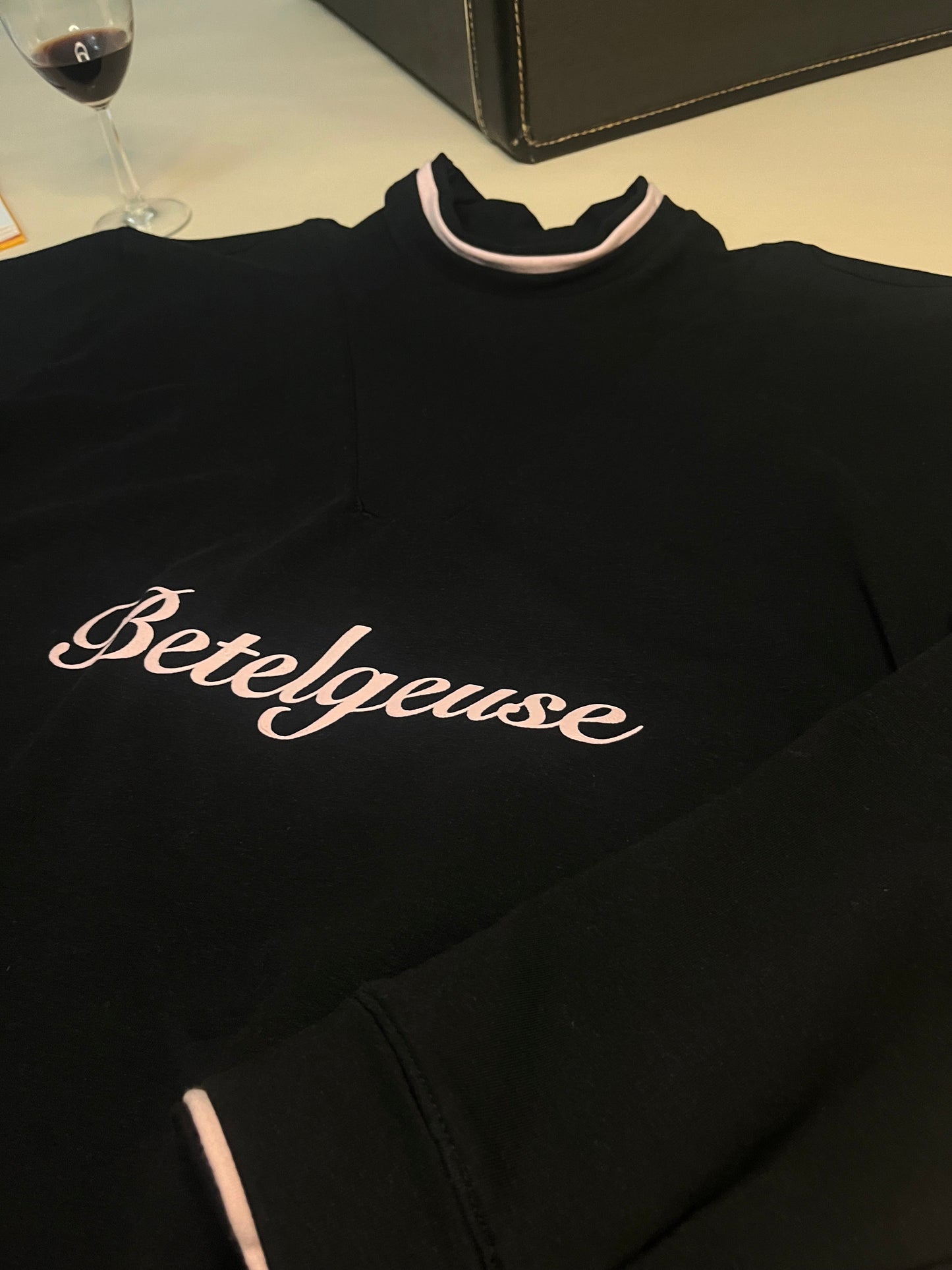 Beverly Sweatshirt (Vintage Black)