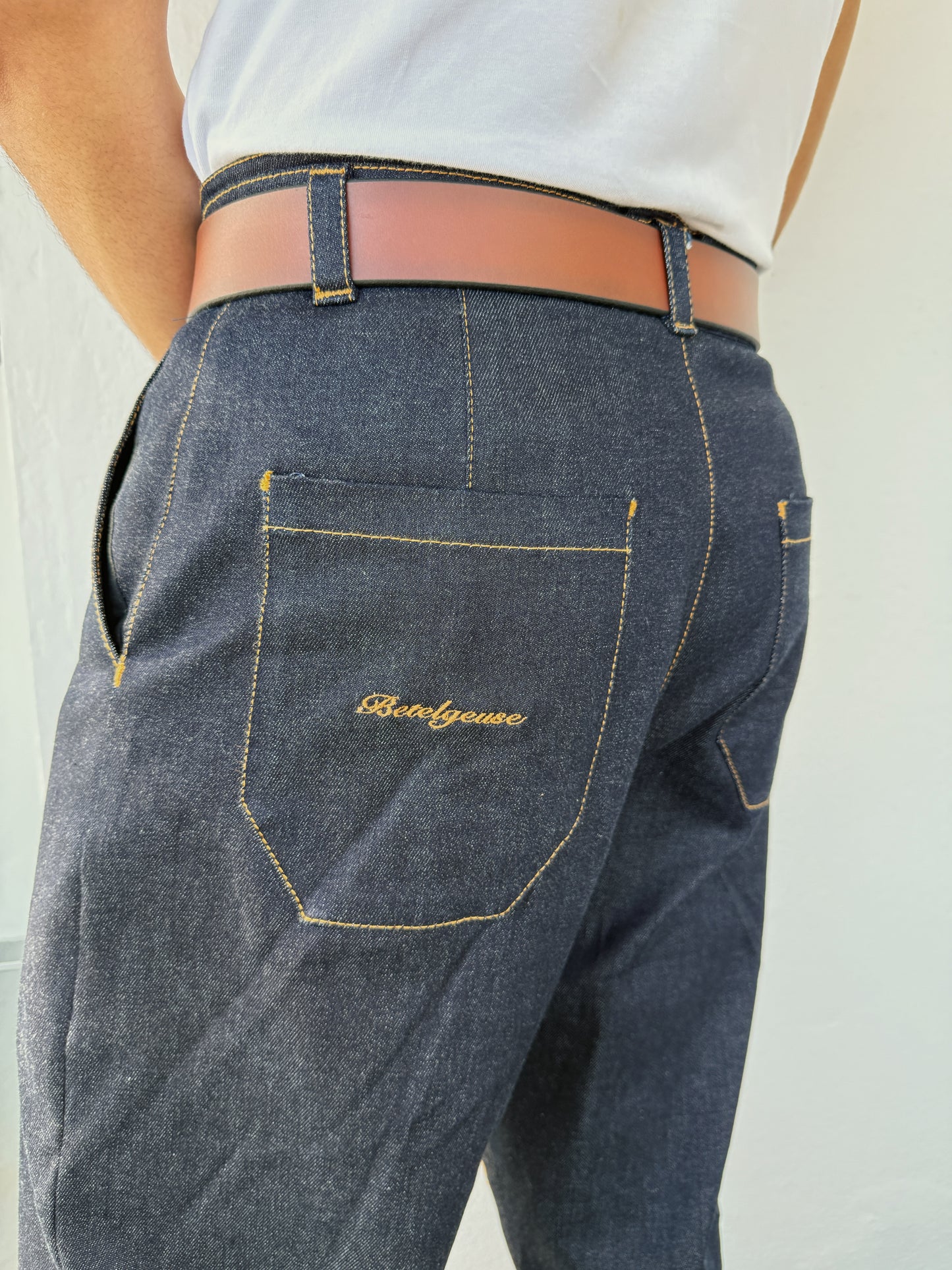 Set chaqueta “1 of 1” y pantalón • “Quién soy?”